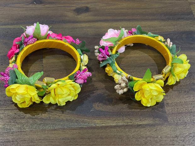 Set of 2 handmade floral bangles, Haldi ceremony, wedding favors, bangle ceremony, Indian bangles
