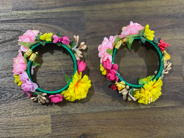 Set of 2 handmade floral bangles, Haldi ceremony, wedding favors, bangle ceremony, Indian bangles