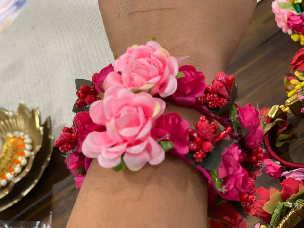 Set of 2 handmade floral bangles, Haldi ceremony, wedding favors, bangle ceremony, Indian bangles