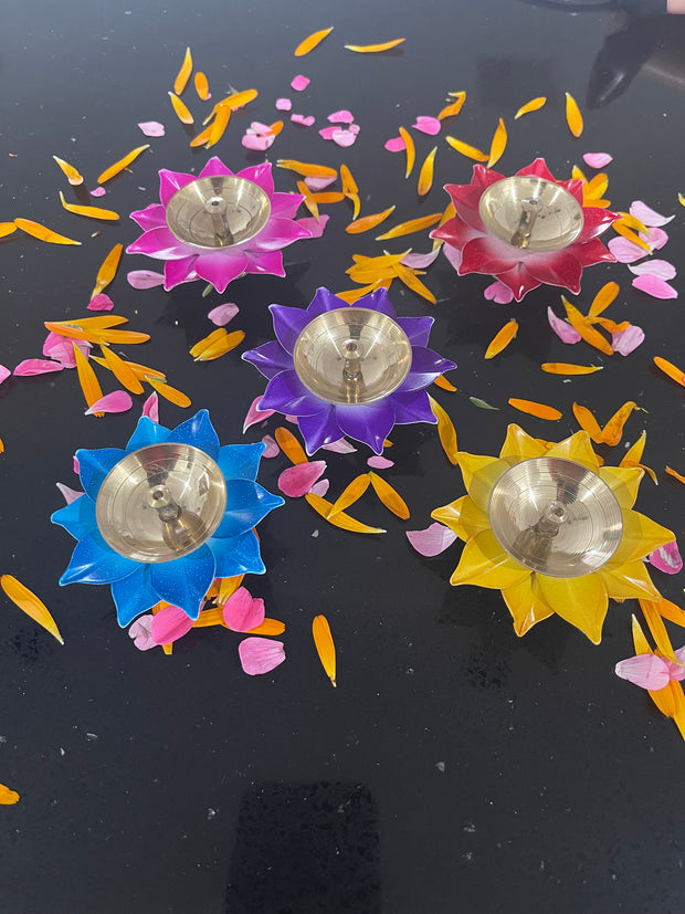 Lotus Brass diya, diwali gift, housewarming gifts, wedding gift, favors, baby shower favors, Pooja item, temple decor, pooja favors
