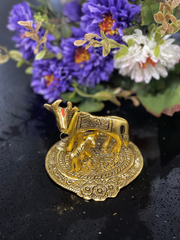 Return gifts, Favors, Kamdhenu cow and calf statue, gold plated metal cow calf idol, good luck, fortune, return gifts, housewarming gifts