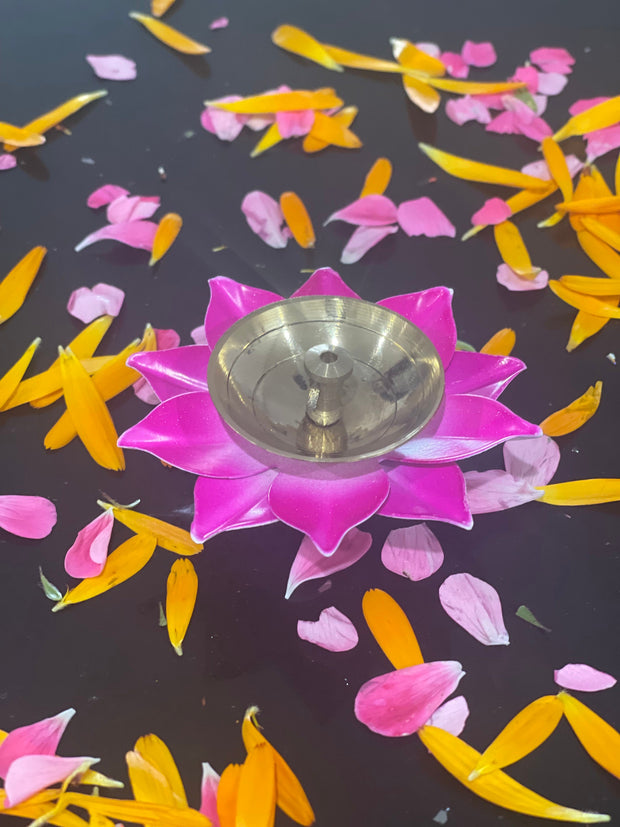 Lotus Brass diya, diwali gift, housewarming gifts, wedding gift, favors, baby shower favors, Pooja item, temple decor, pooja favors