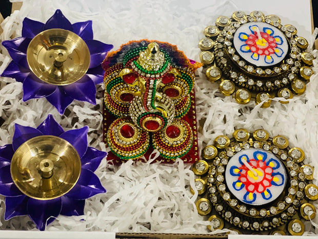 Indian gift hamper/new house gift hamper,precious Housewarming gift hamper, Indian gift, prosperity gifts, gifts for friends, thoughtful