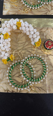 Indian desi favors, combo sets for gifting, ships from Australia, pack of gajra, potli, bangles, sindoor dabbi for gifting