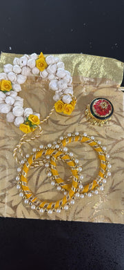 Indian desi favors, combo sets for gifting, ships from Australia, pack of gajra, potli, bangles, sindoor dabbi for gifting
