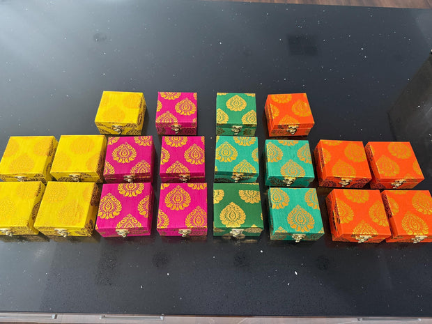 Beautiful gifts for Eid, housewarming, baby shower, wedding, engagement, birthday, anniversary.. Peacock candle holder in brocade box